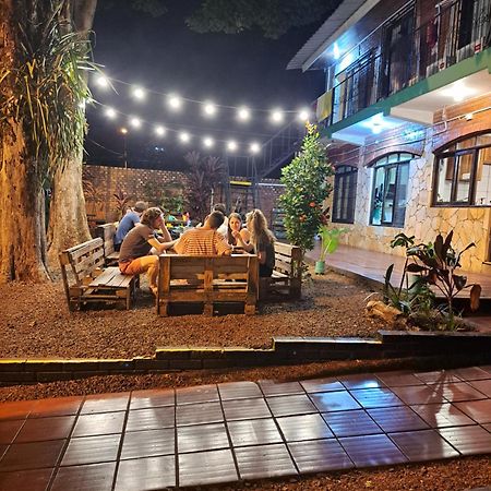 פוארטו איגואסו Benteveo Hostel Iguazu מראה חיצוני תמונה